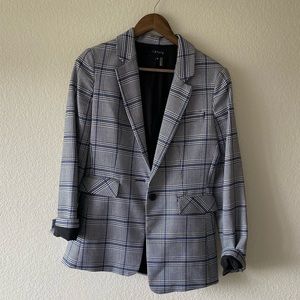 Size 8 blazer, boyfriend style